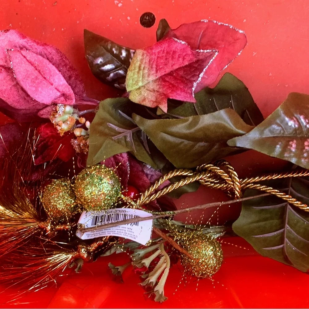 Garland and wreath trimming